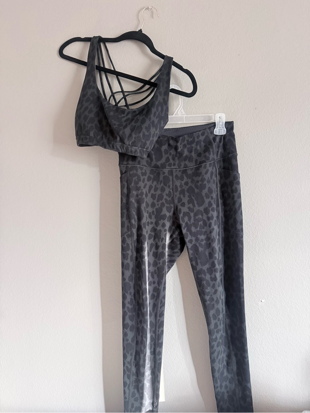 VS Black & Grey Leopard Athletic Set